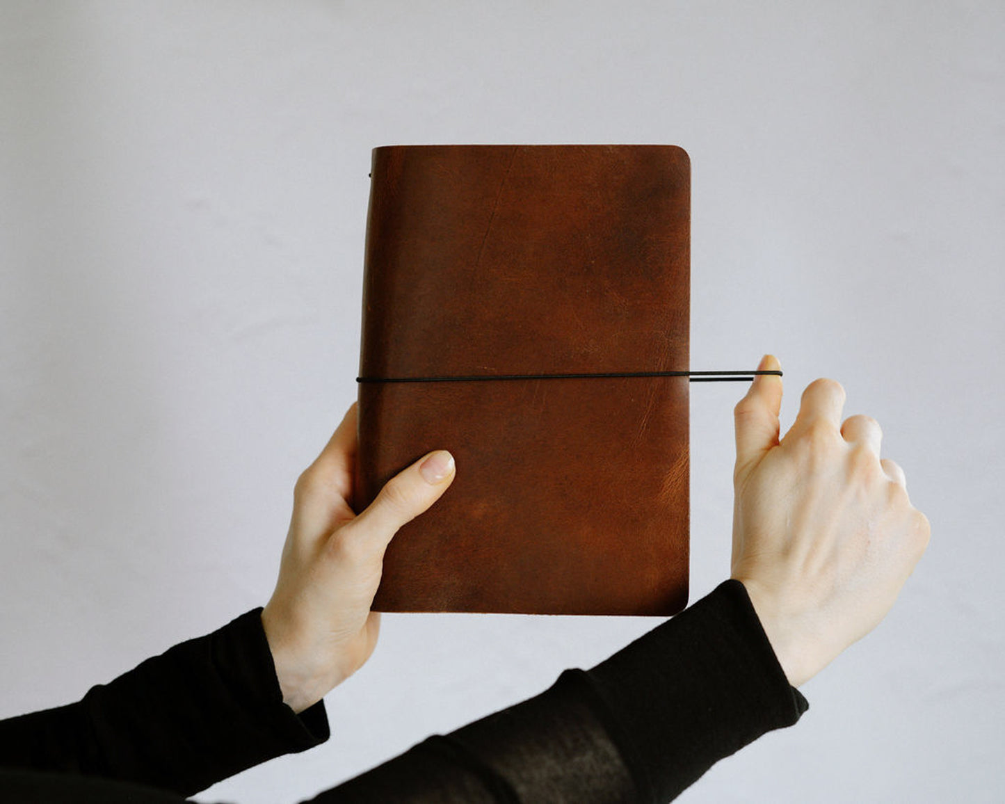 REFILLABLE Leather Notebook / Sketchbook with Elastic Closure