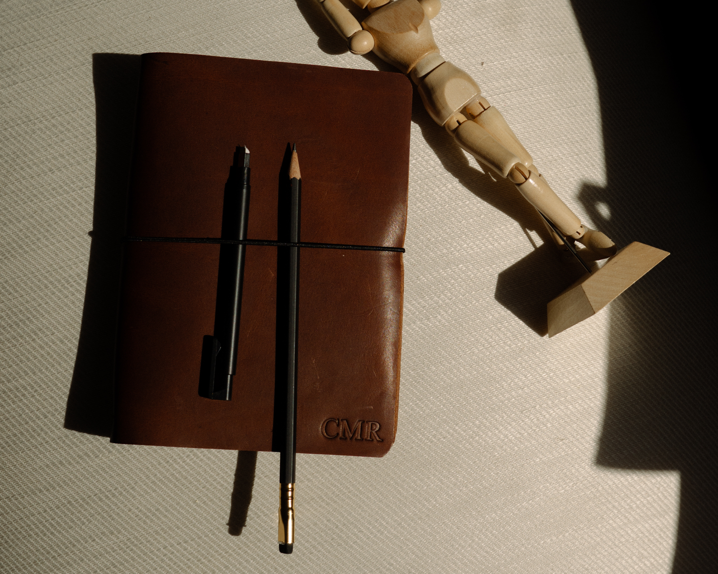 REFILLABLE Leather Notebook / Sketchbook with Elastic Closure