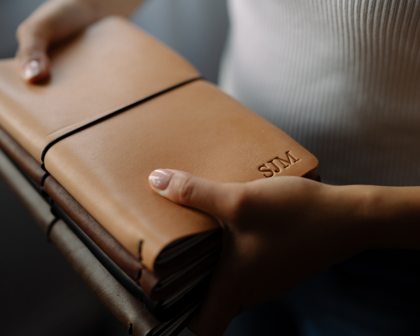 REFILLABLE Leather Notebook / Sketchbook with Elastic Closure