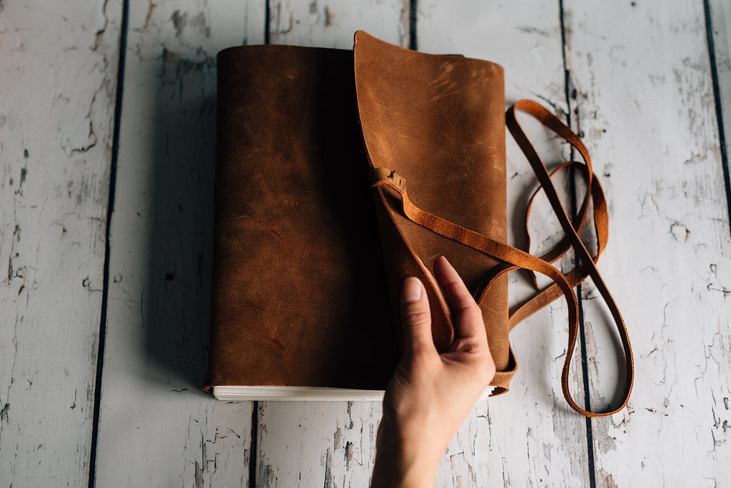 GIFT FOR MEN - PERSONALIZED LEATHER JOURNAL