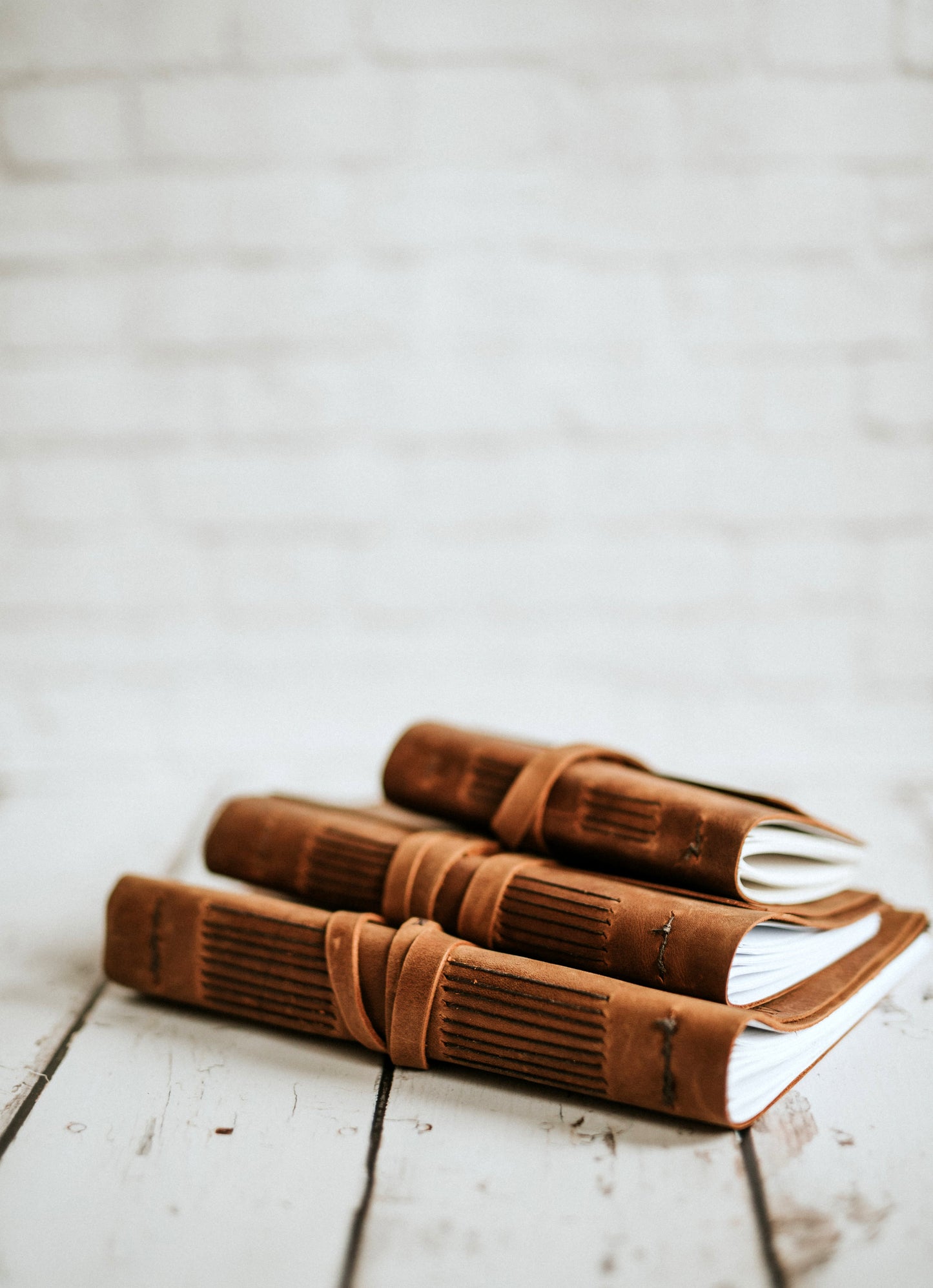 GIFT FOR MEN - PERSONALIZED LEATHER JOURNAL